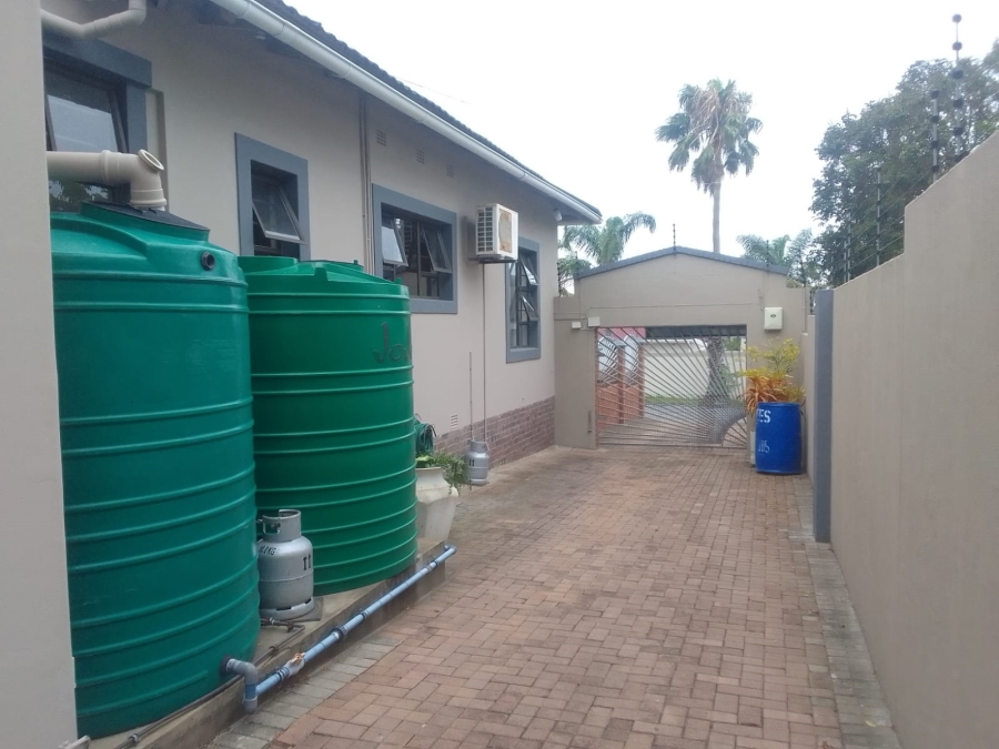 To Let 3 Bedroom Property for Rent in Selborne Eastern Cape